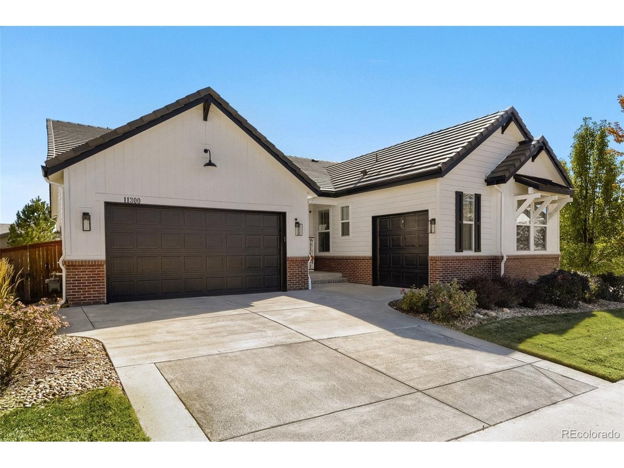 11300 Mission Walk St