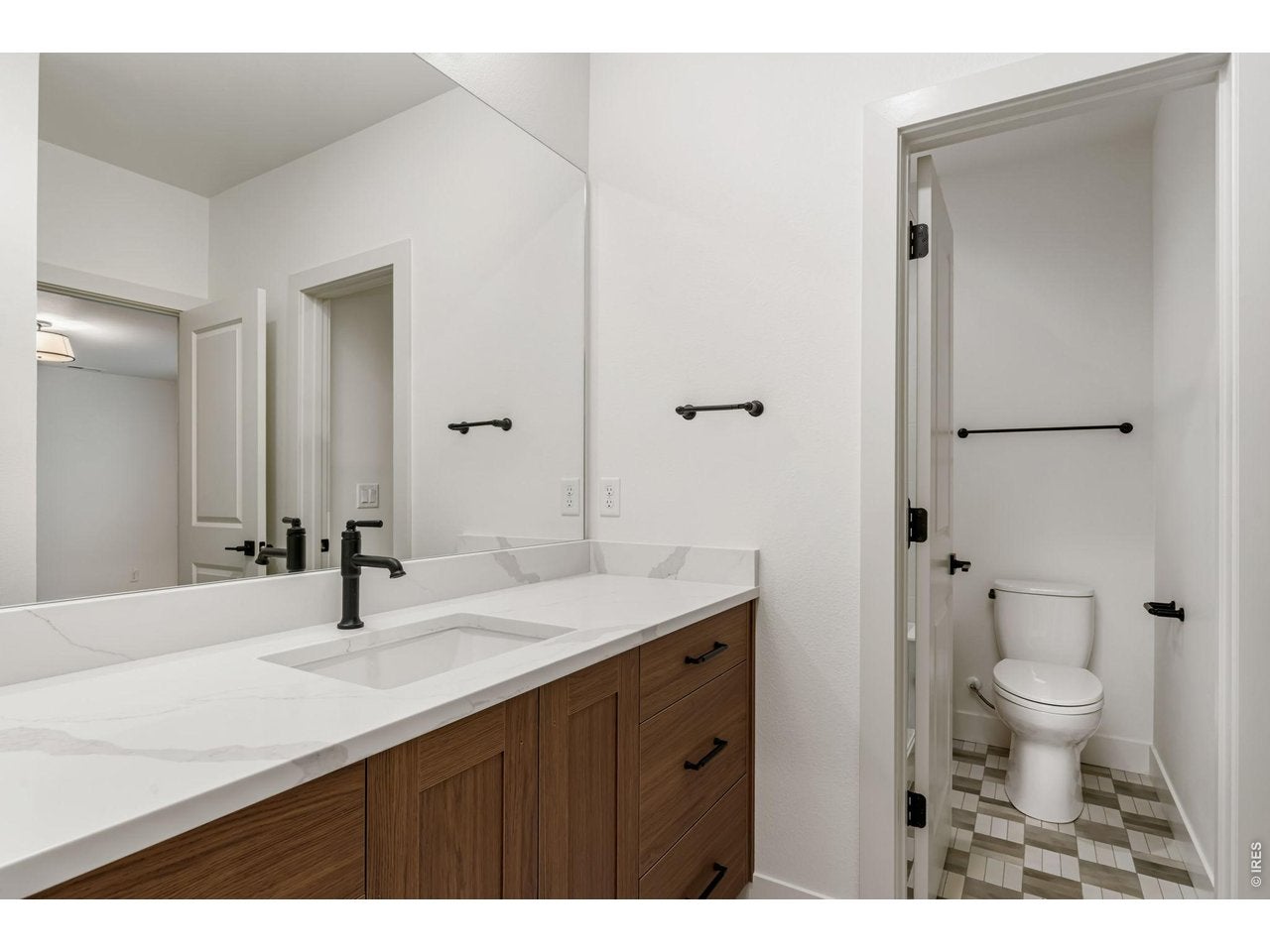 832 Clydesdale Dr, Windsor, CO, 80550, USA, 5 Bedrooms Bedrooms, ,5 BathroomsBathrooms,Residential,Active,832 Clydesdale Dr,1054215
