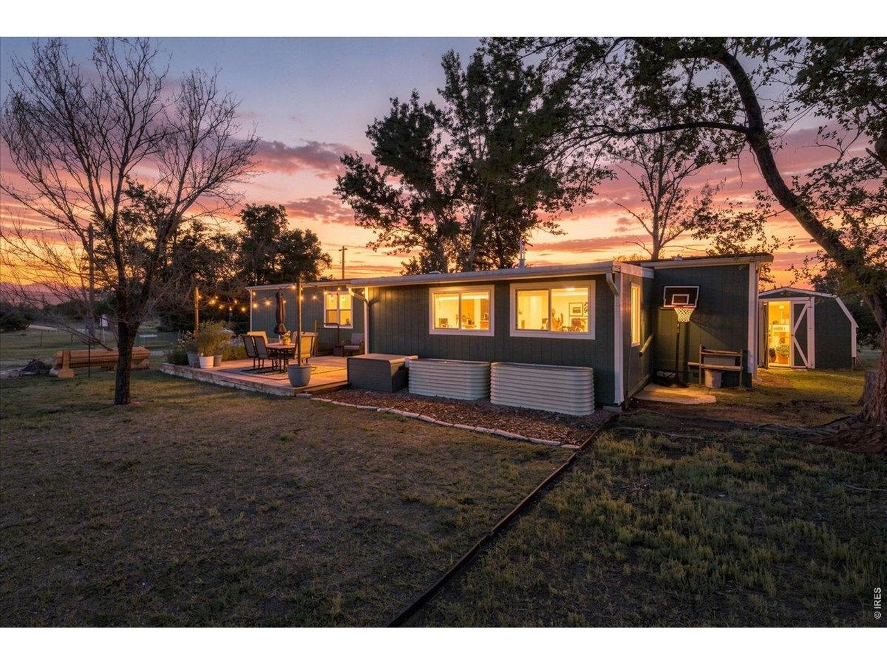 1127 W County Road 66