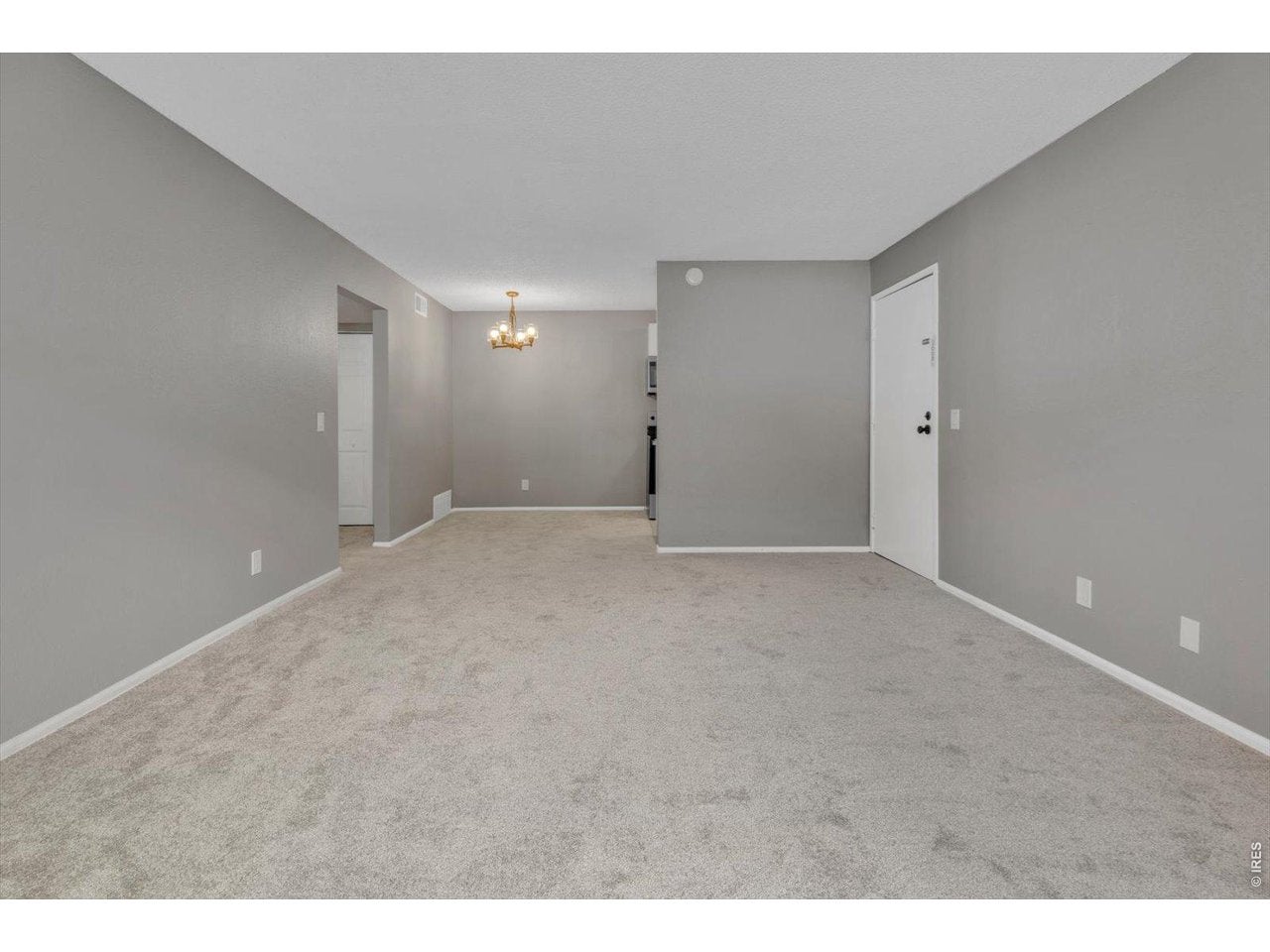 3250 Oneal Cir L-23