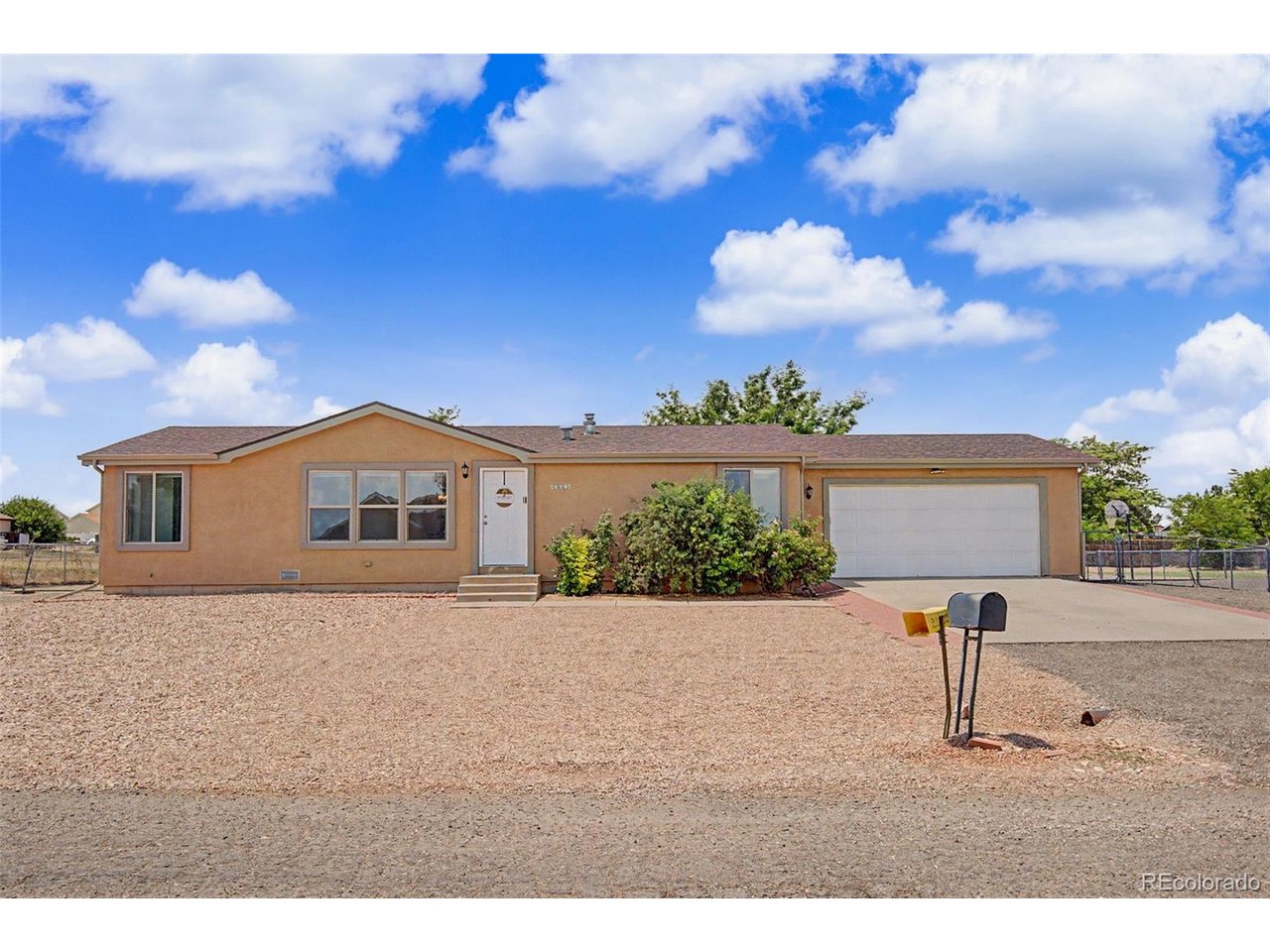 Photo 1 of 28 — 667 S Burro Dr, Pueblo, CO 81007