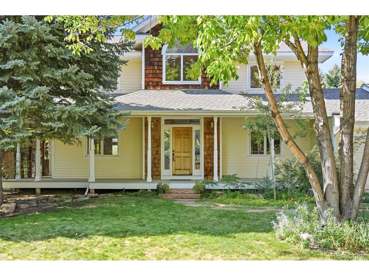 8351 E Iowa Dr