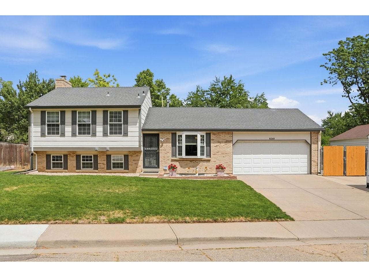8240 Garland Dr