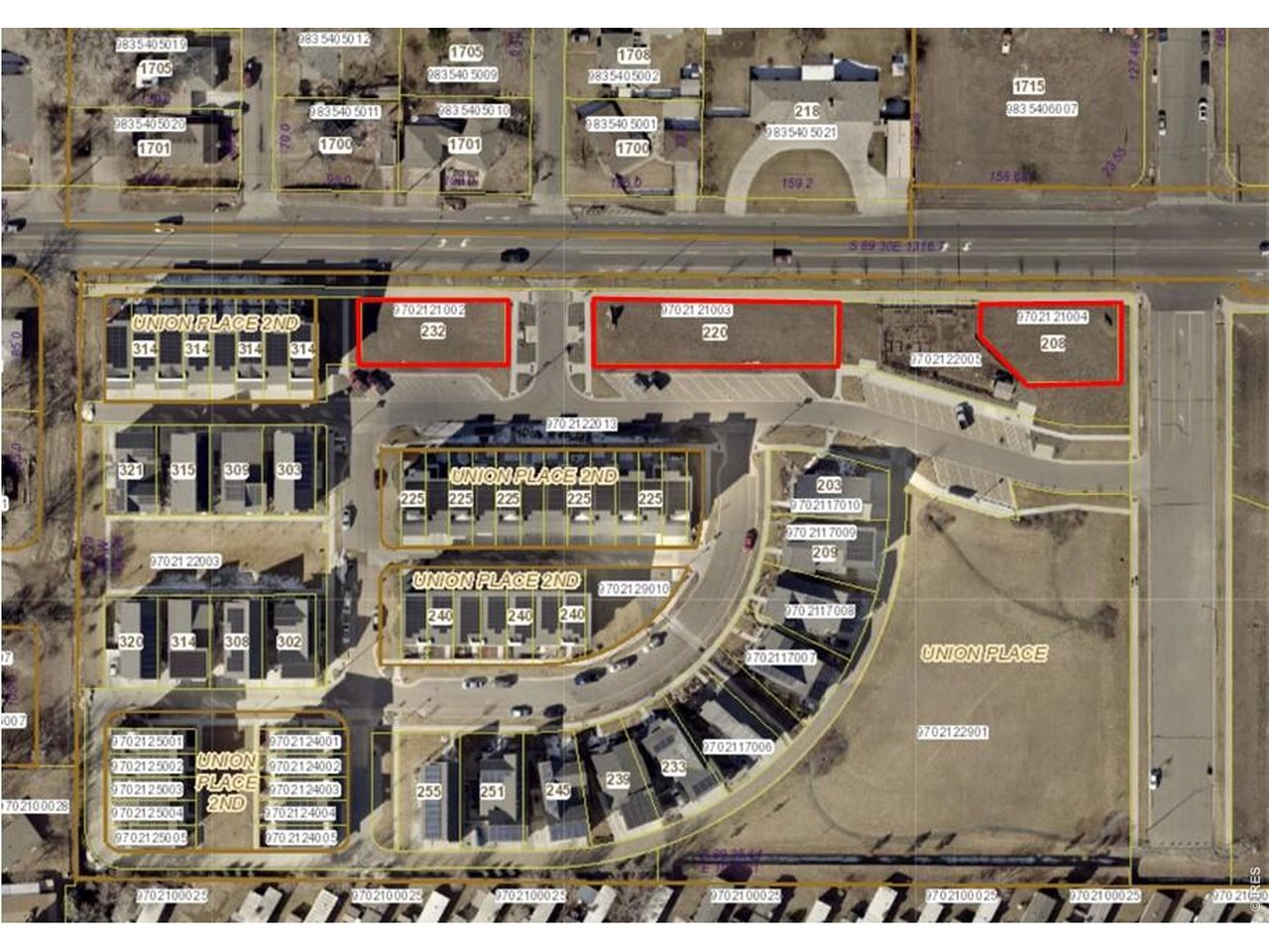 208 Green Leaf St Various