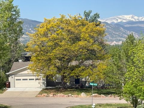 Photo of 1013 Ravenwood Rd, Boulder, CO 80303 (MLS # 1058984)