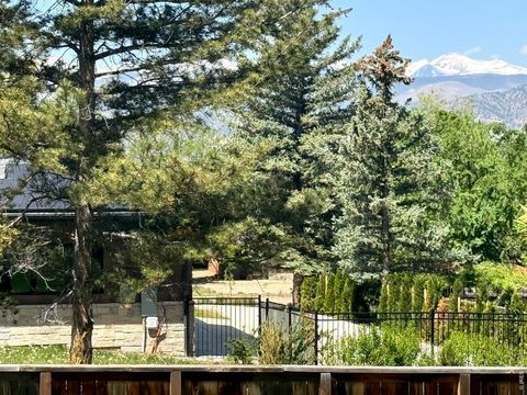 Tiny photo for 1013 Ravenwood Rd, Boulder, CO 80303 (MLS # 1058984)