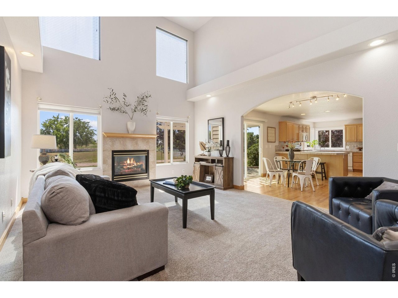 1808 Carefree Dr