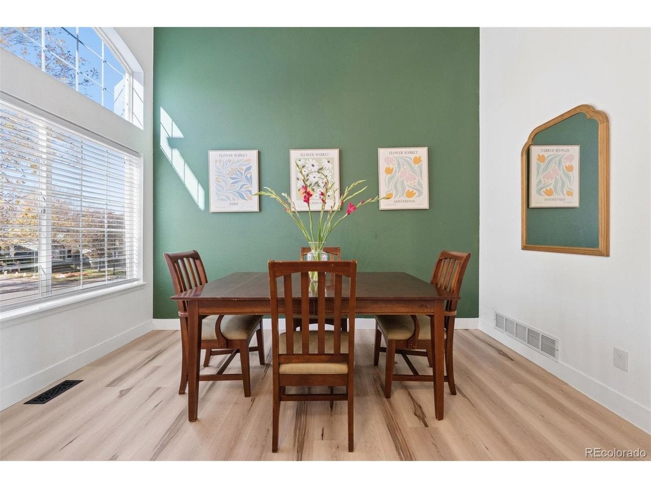 9867 Castle Ridge Cir