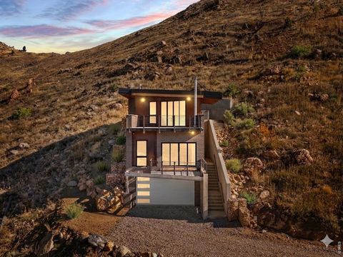 Photo of 718 Emerson Gulch Rd, Boulder, CO 80302 (MLS # 1054142)