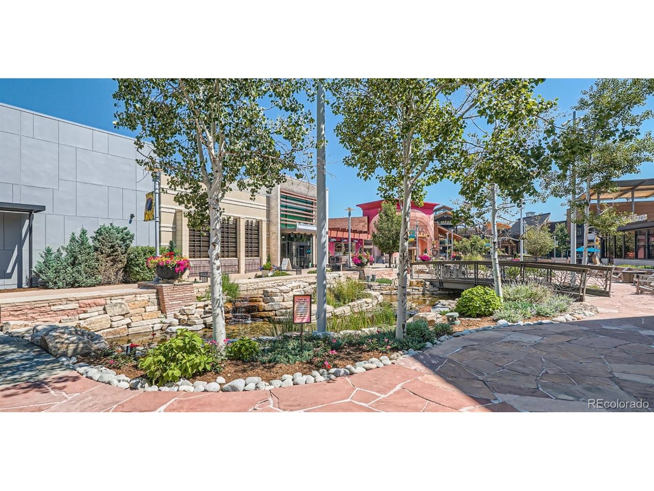 12751 W Hinsdale Ave