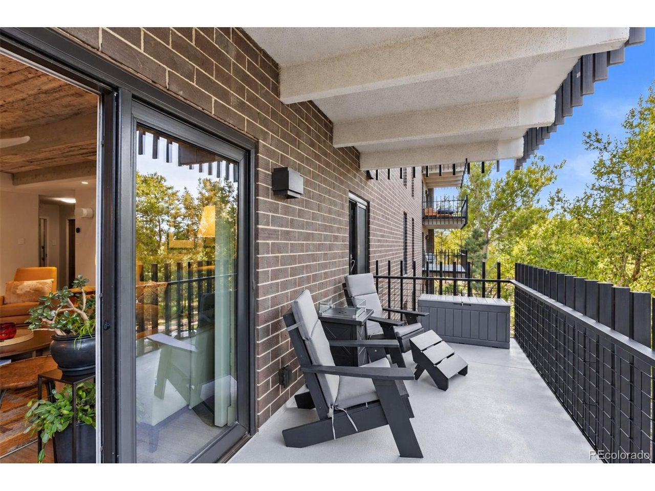 460 S Marion Pkwy B-553