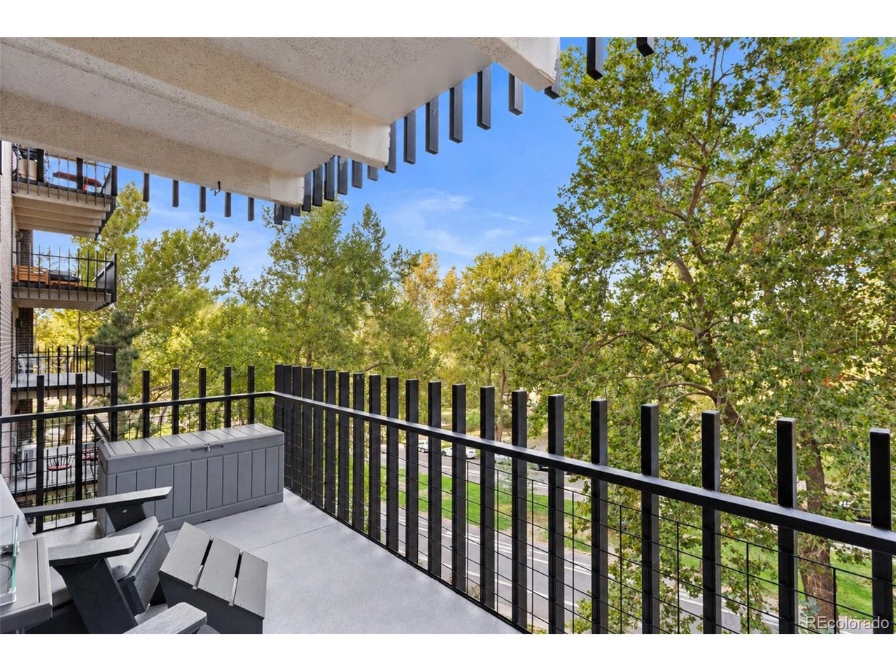 460 S Marion Pkwy B-553