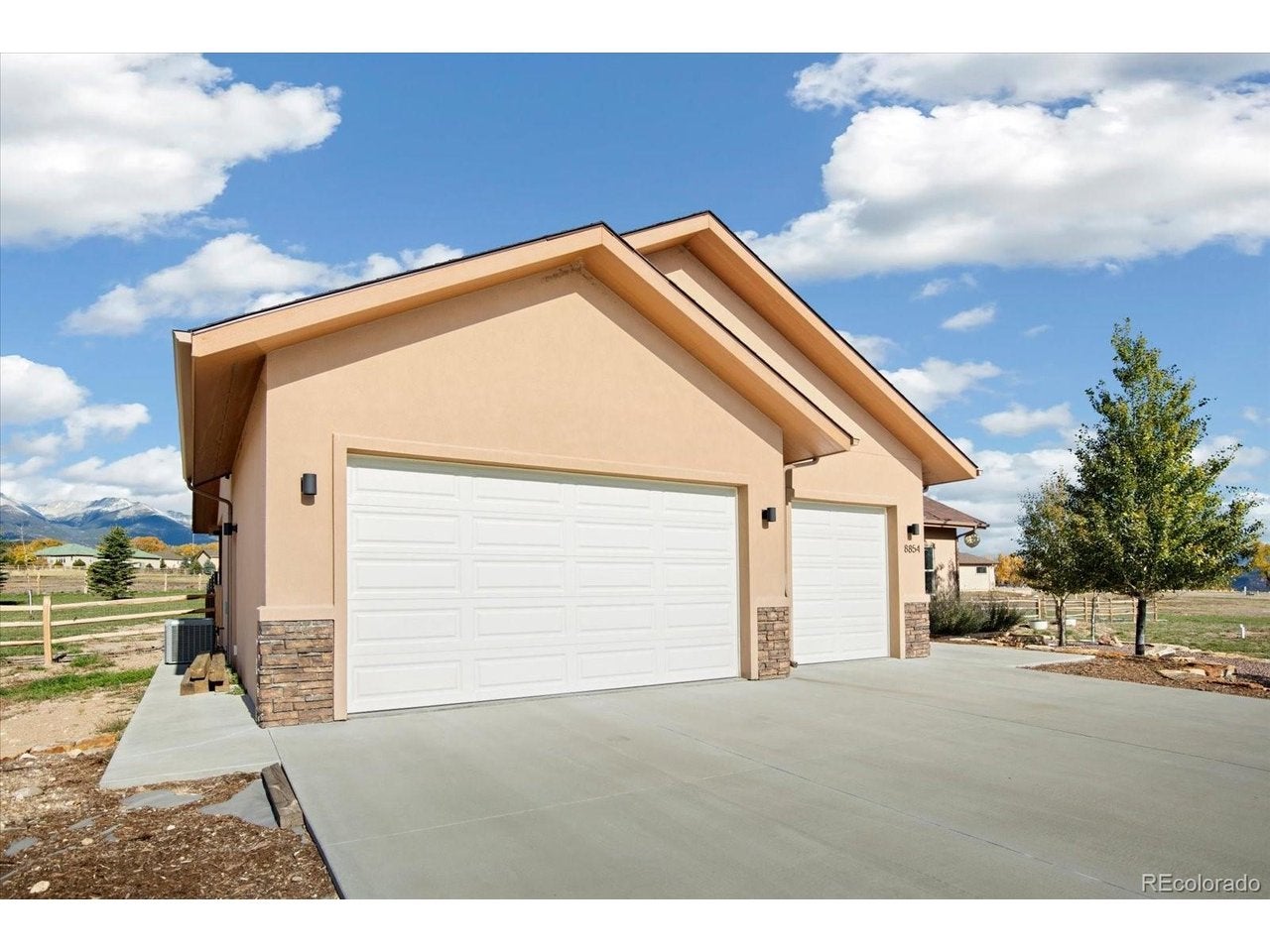 8854 Cameron Meadow Cir