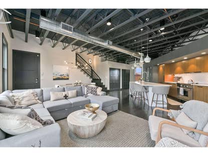 261 Pine St Unit 206 – Investment Home
