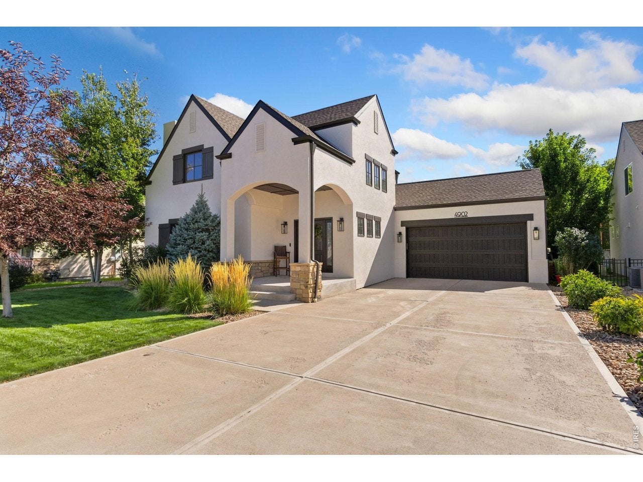 4902 Corsica Dr