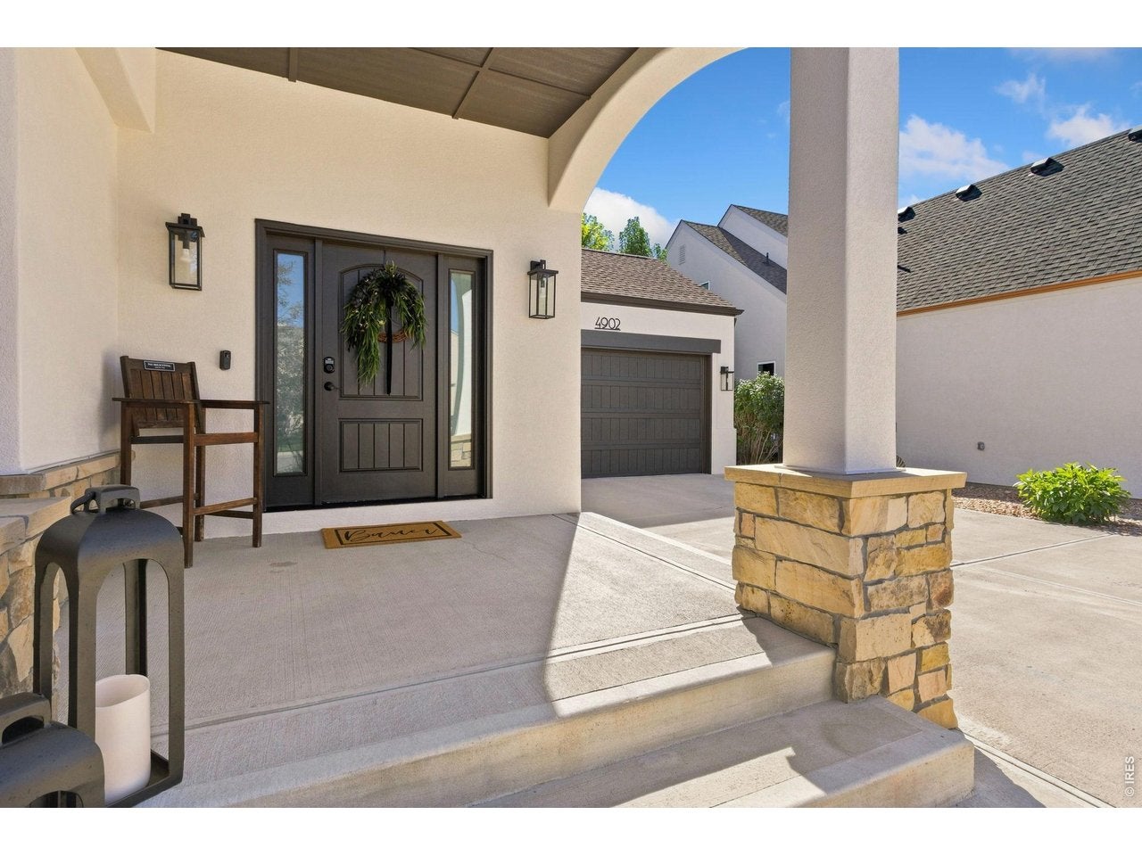 4902 Corsica Dr