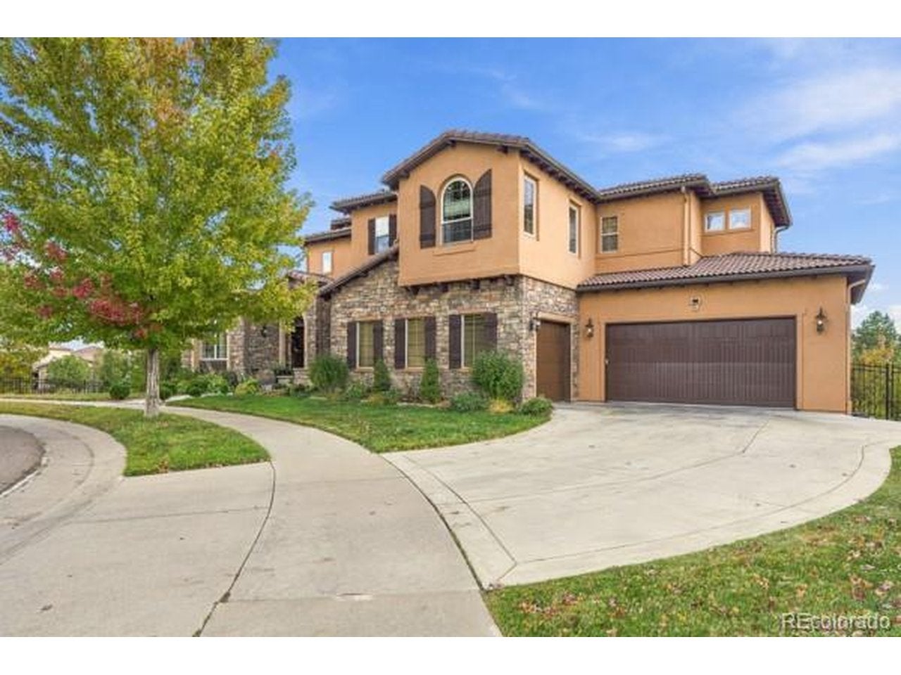 15232 W Warren Dr