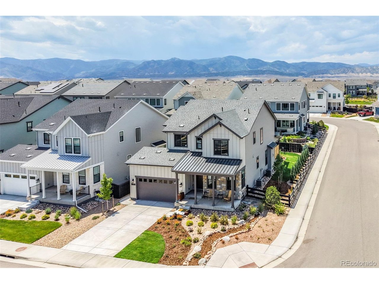 11261 Moonshimmer St
