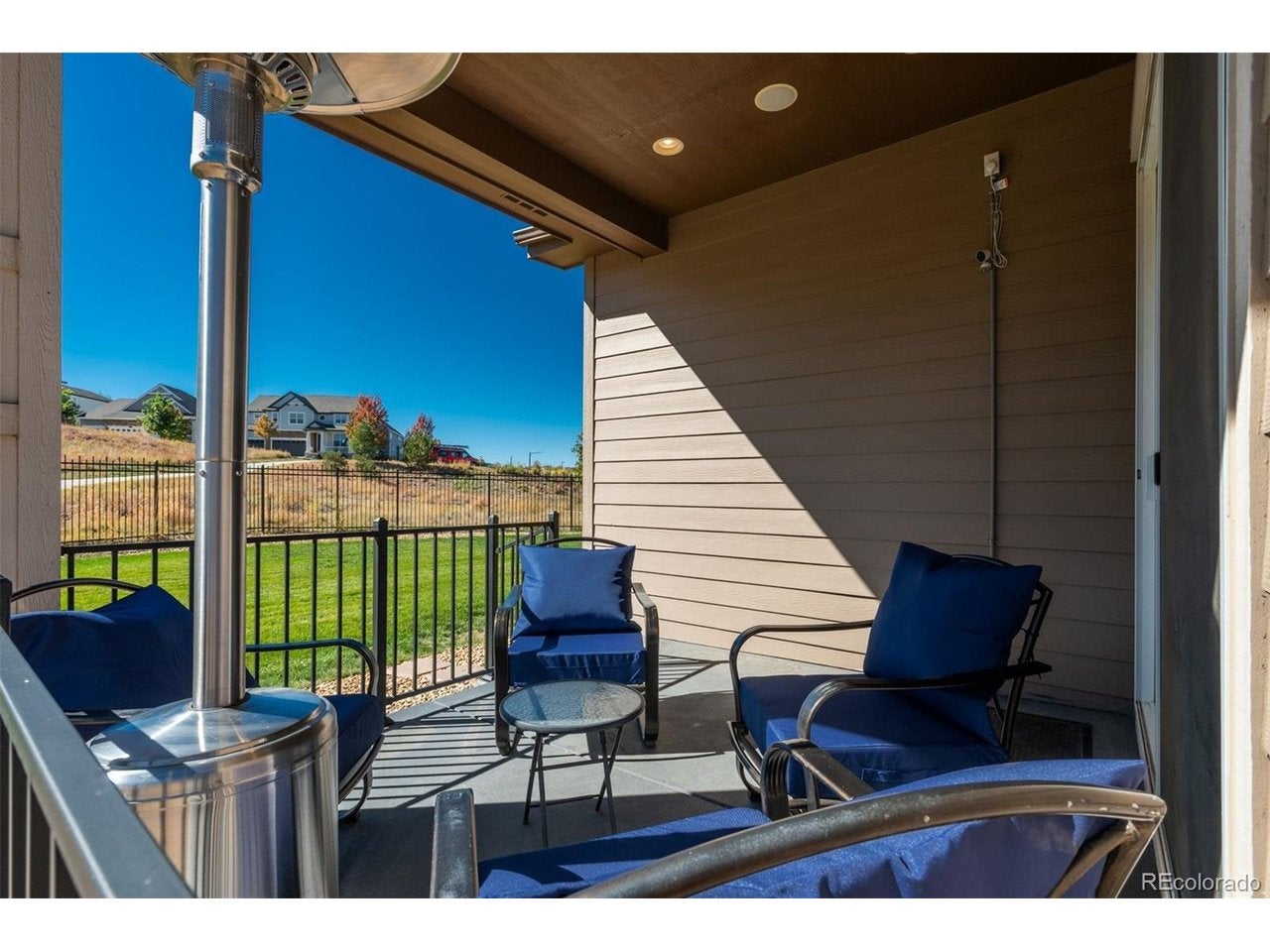 2524 Lassen Ln