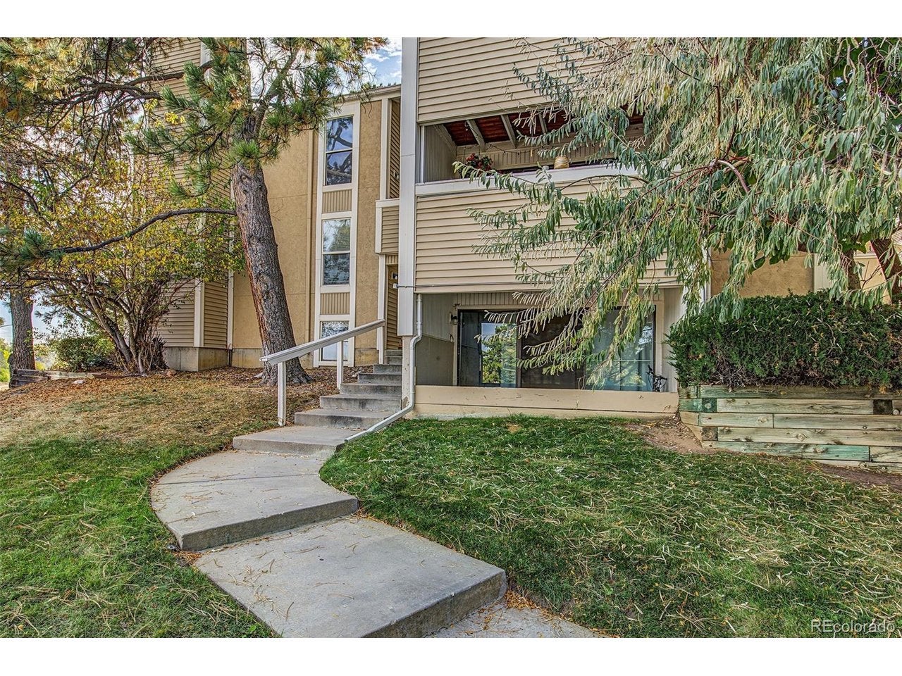 3870 S Fraser St N03