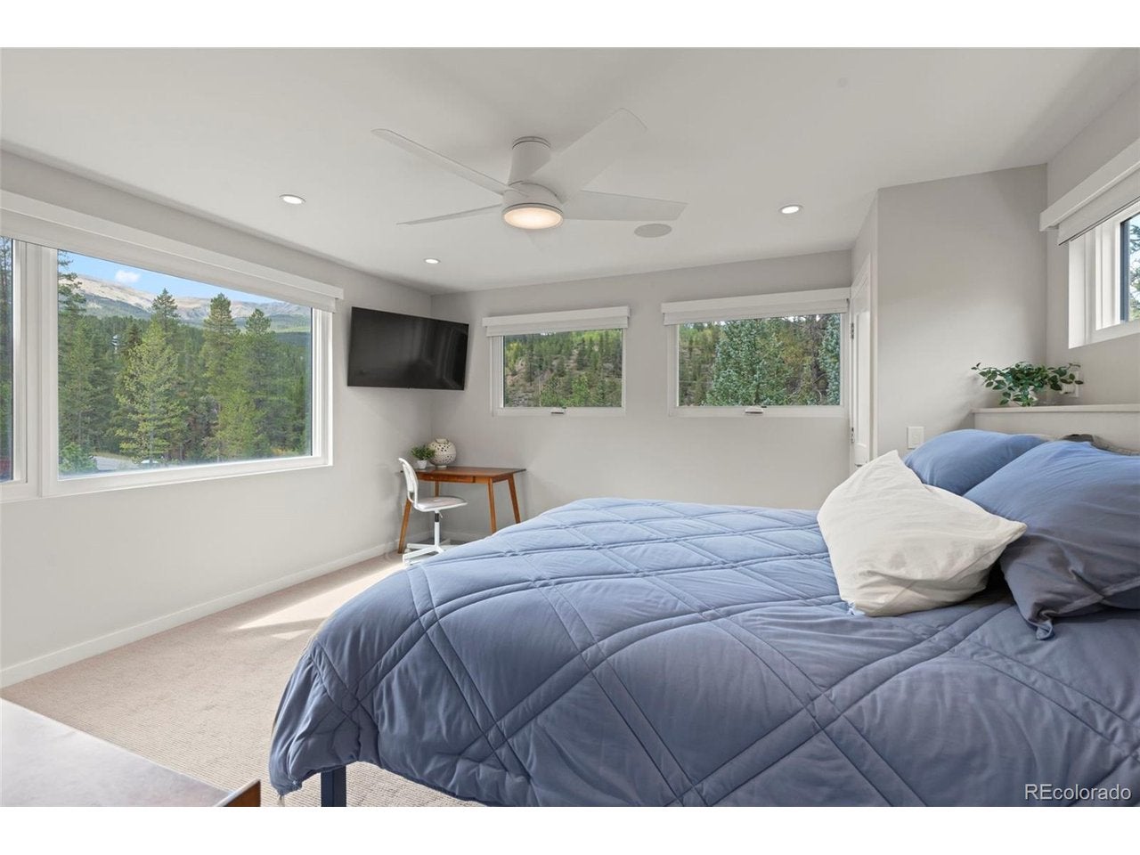 28 Greenwood Dr