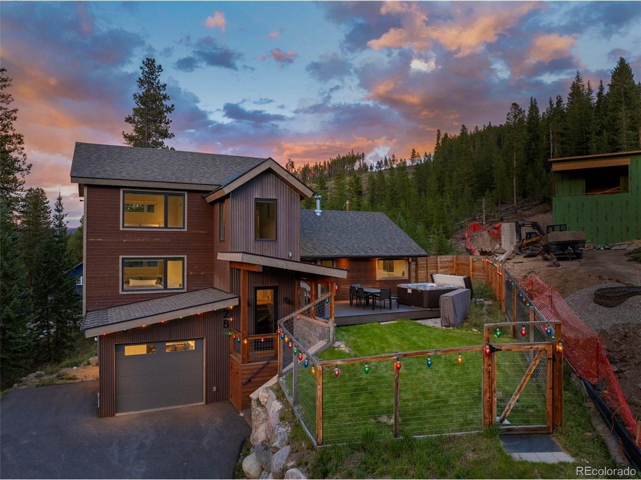 28 Greenwood Dr