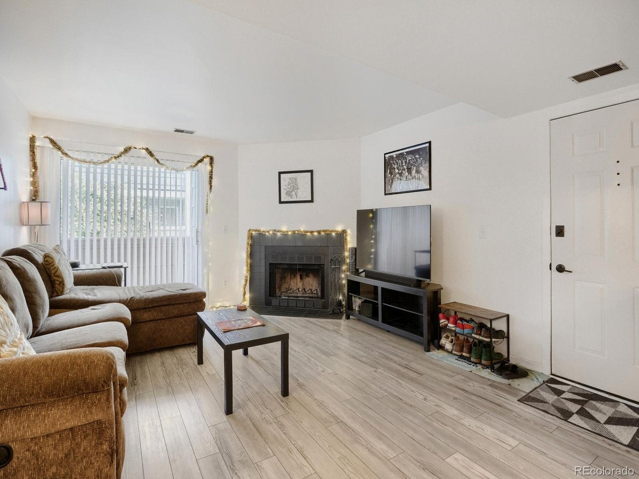 4652 White Rock Cir 3