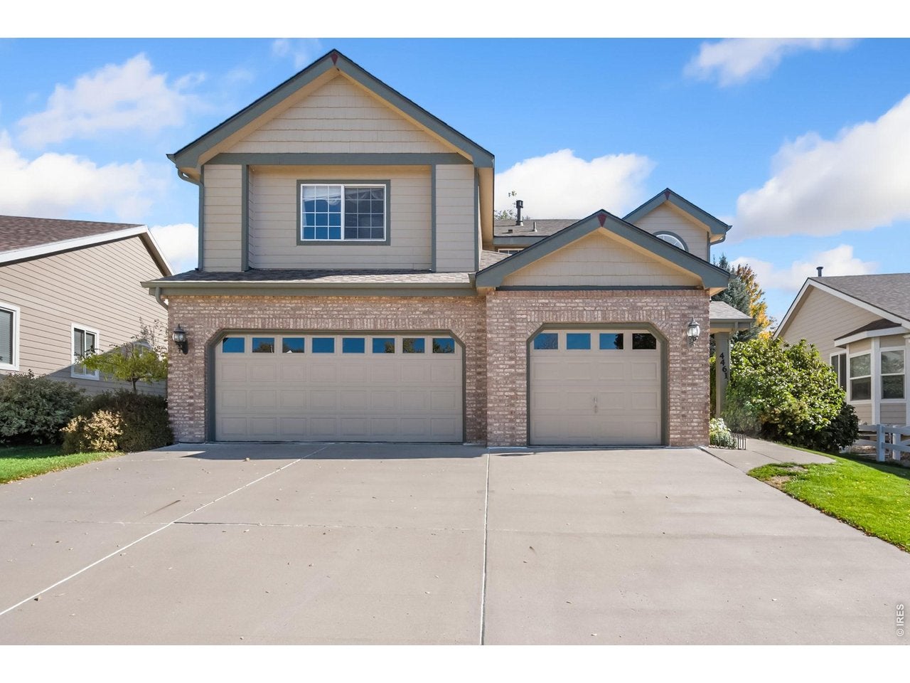 4461 Twin Peaks Dr