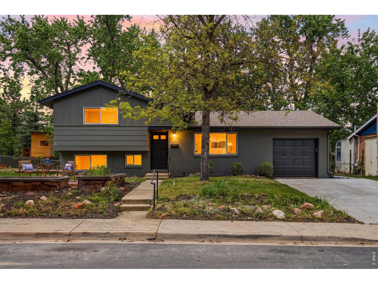 Inviting home in Martin Acres on a quiet street
