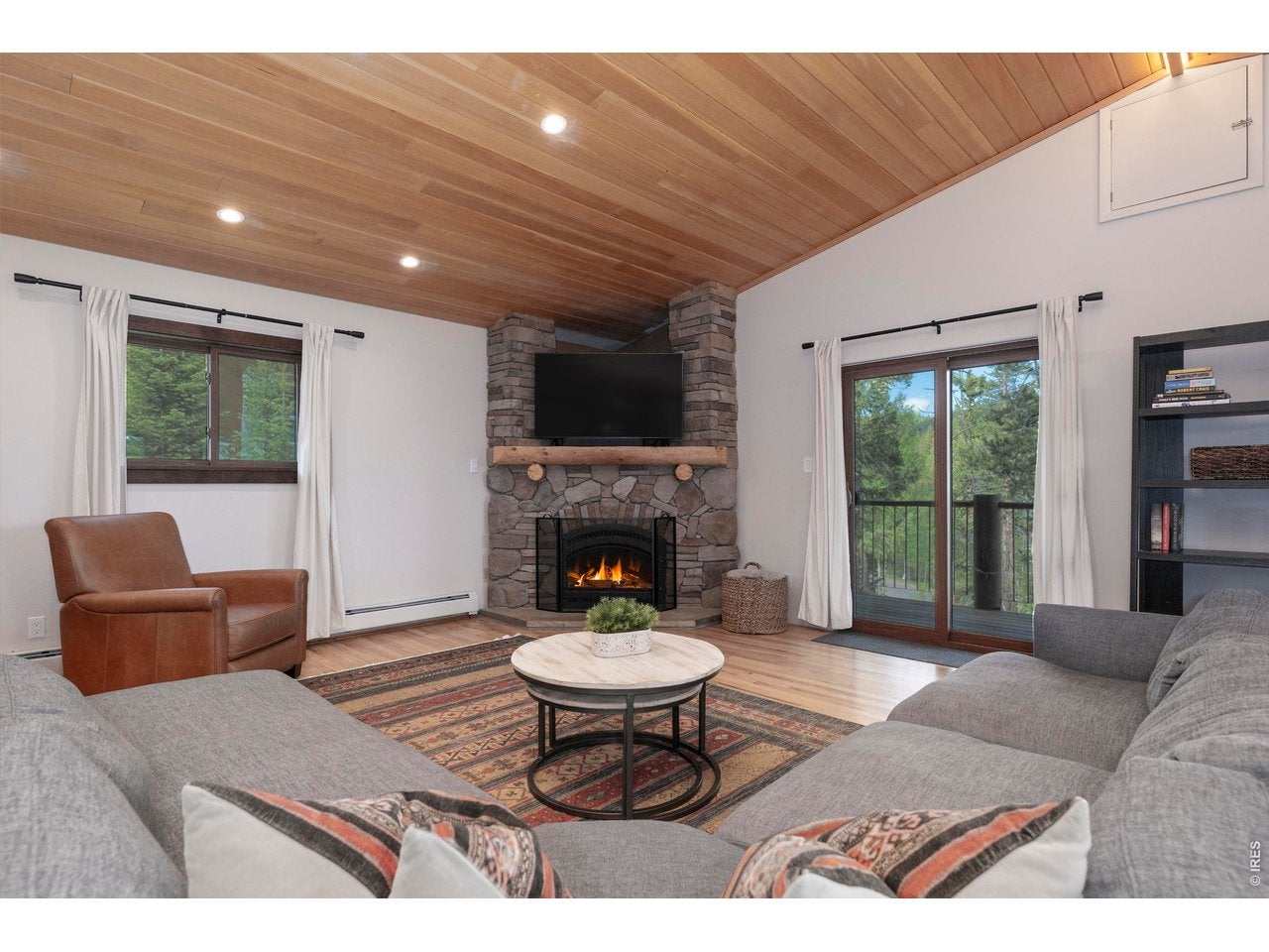 310 Arapahoe Rd