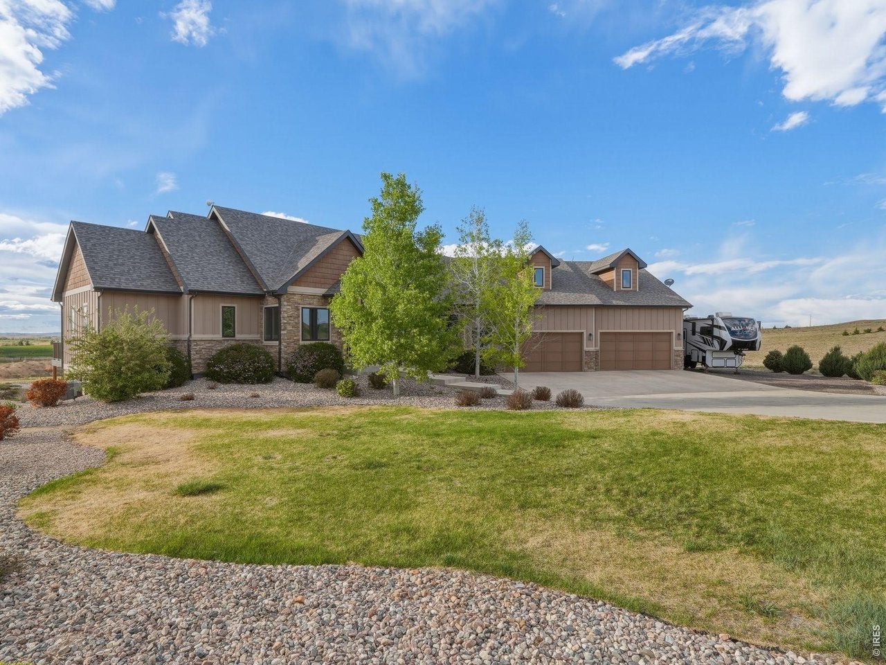 39917 Hilltop Cir