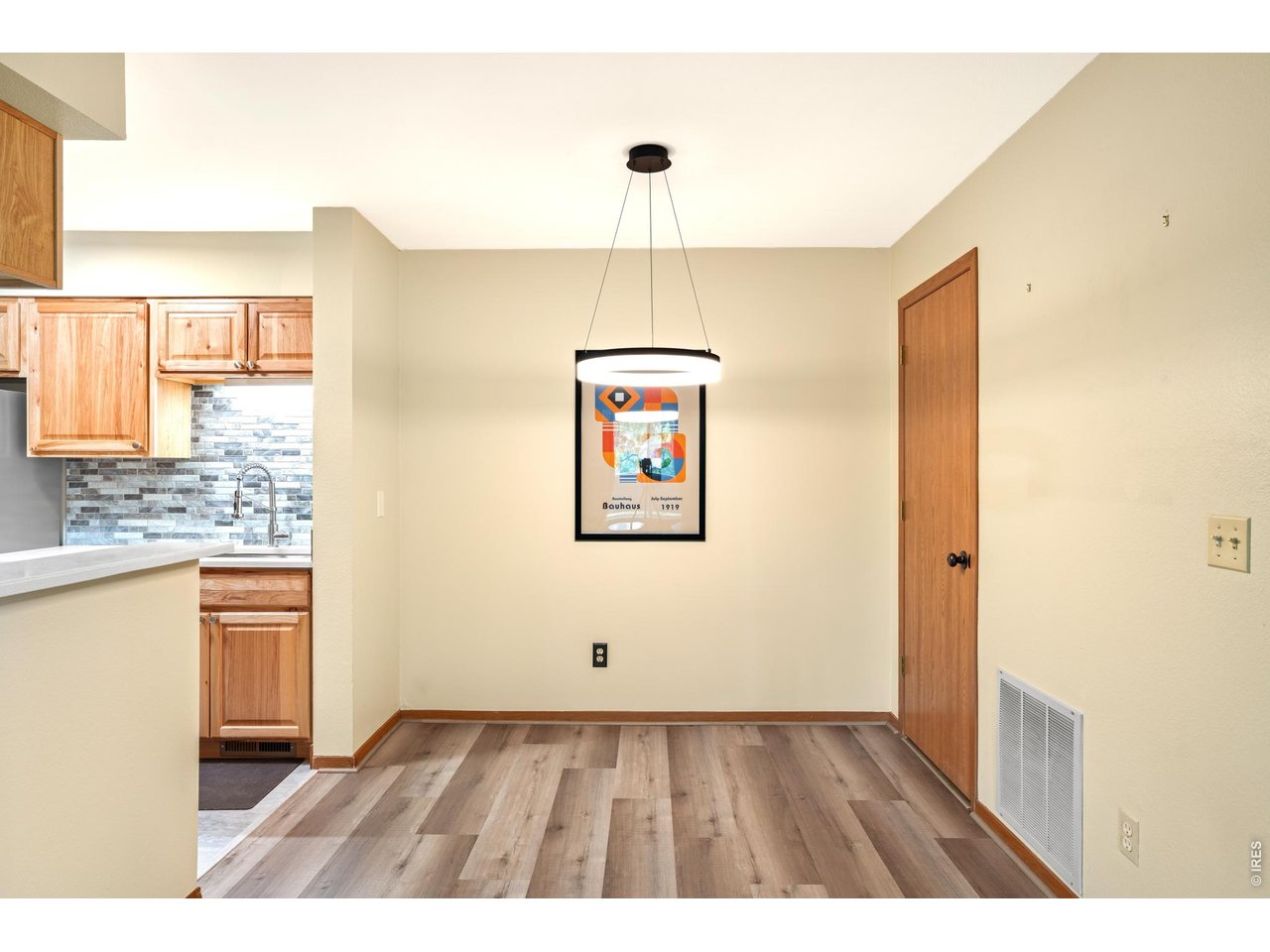 4660 White Rock Cir 5