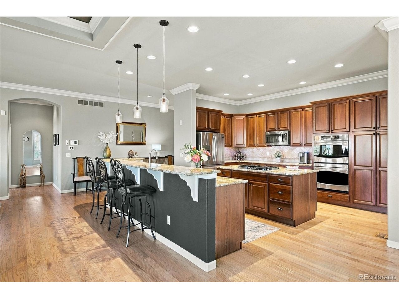 7660 S Blackstone Pkwy