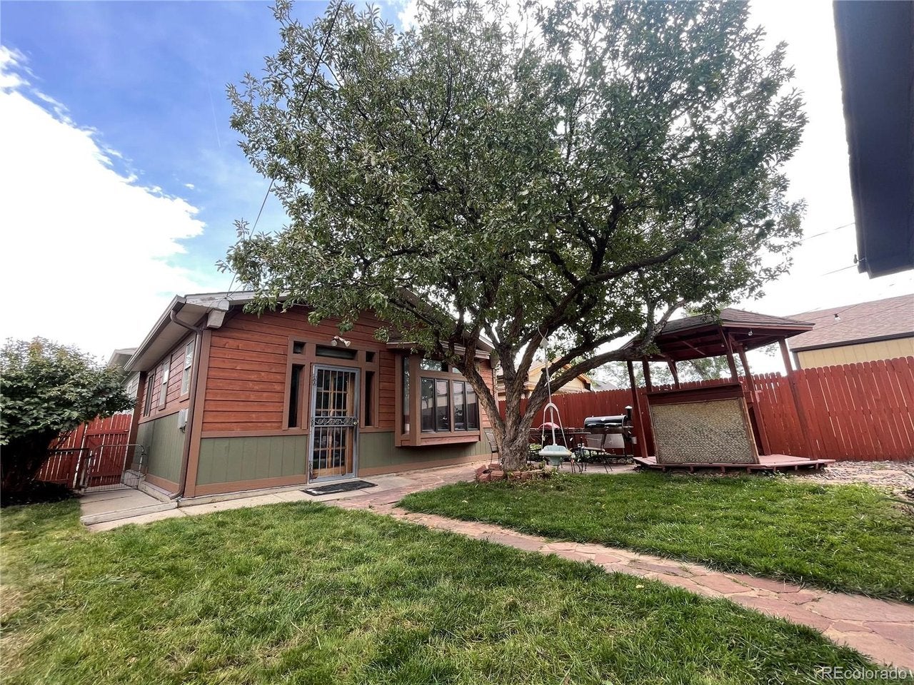 4851 Knox Ct