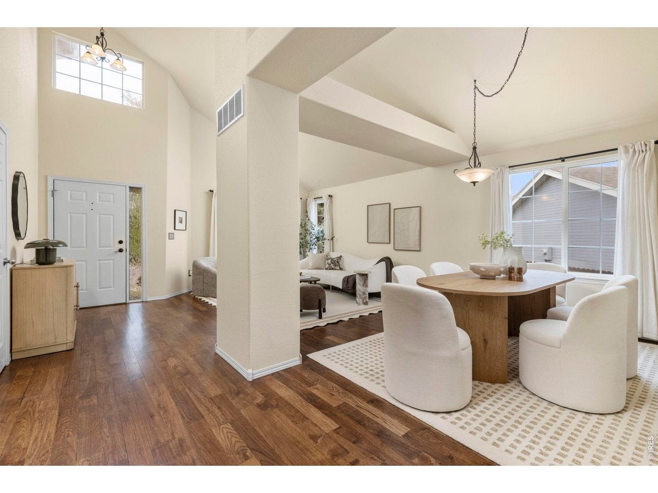 3362 Larkspur Dr