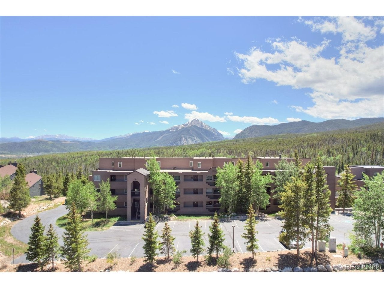 Photo 1 of 37 — 95600 Ryan Gulch Rd 95613, Silverthorne, CO 80498