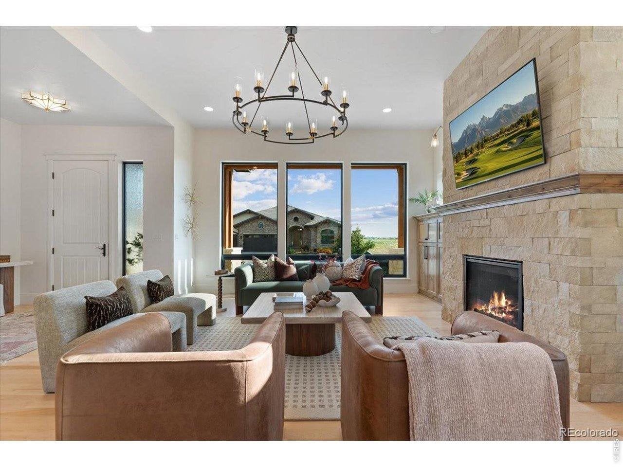 1270 Swan Peter Dr