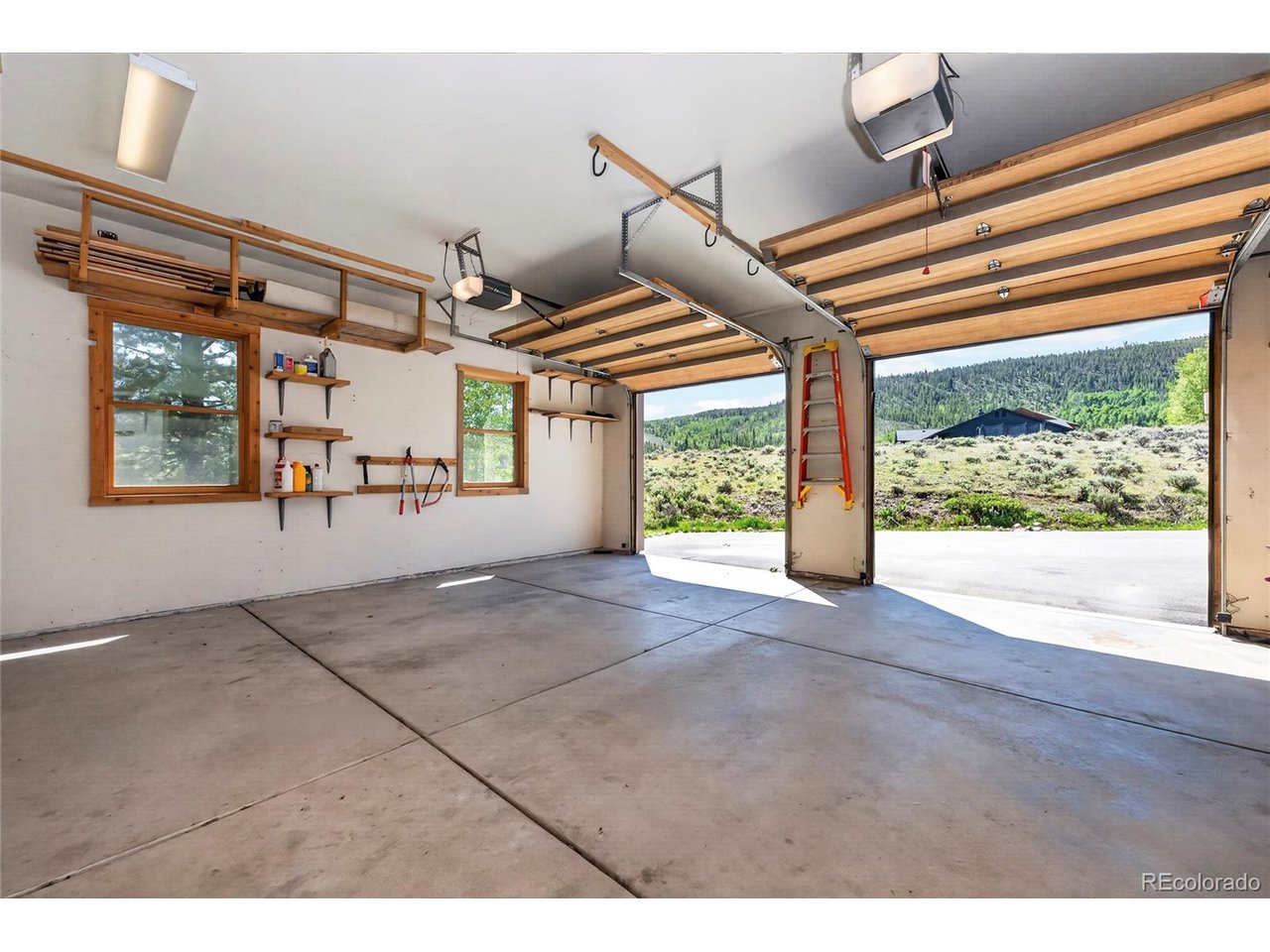 20 Honeysuckle Ct