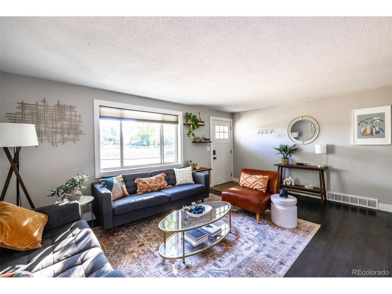 439 E Panama Dr