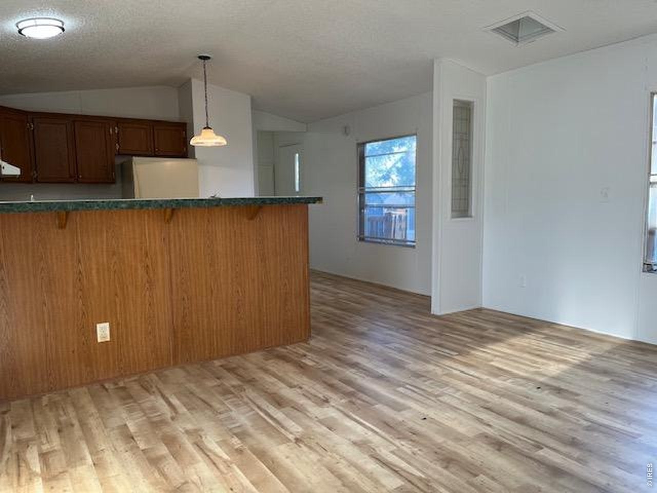 218 Grape St 27