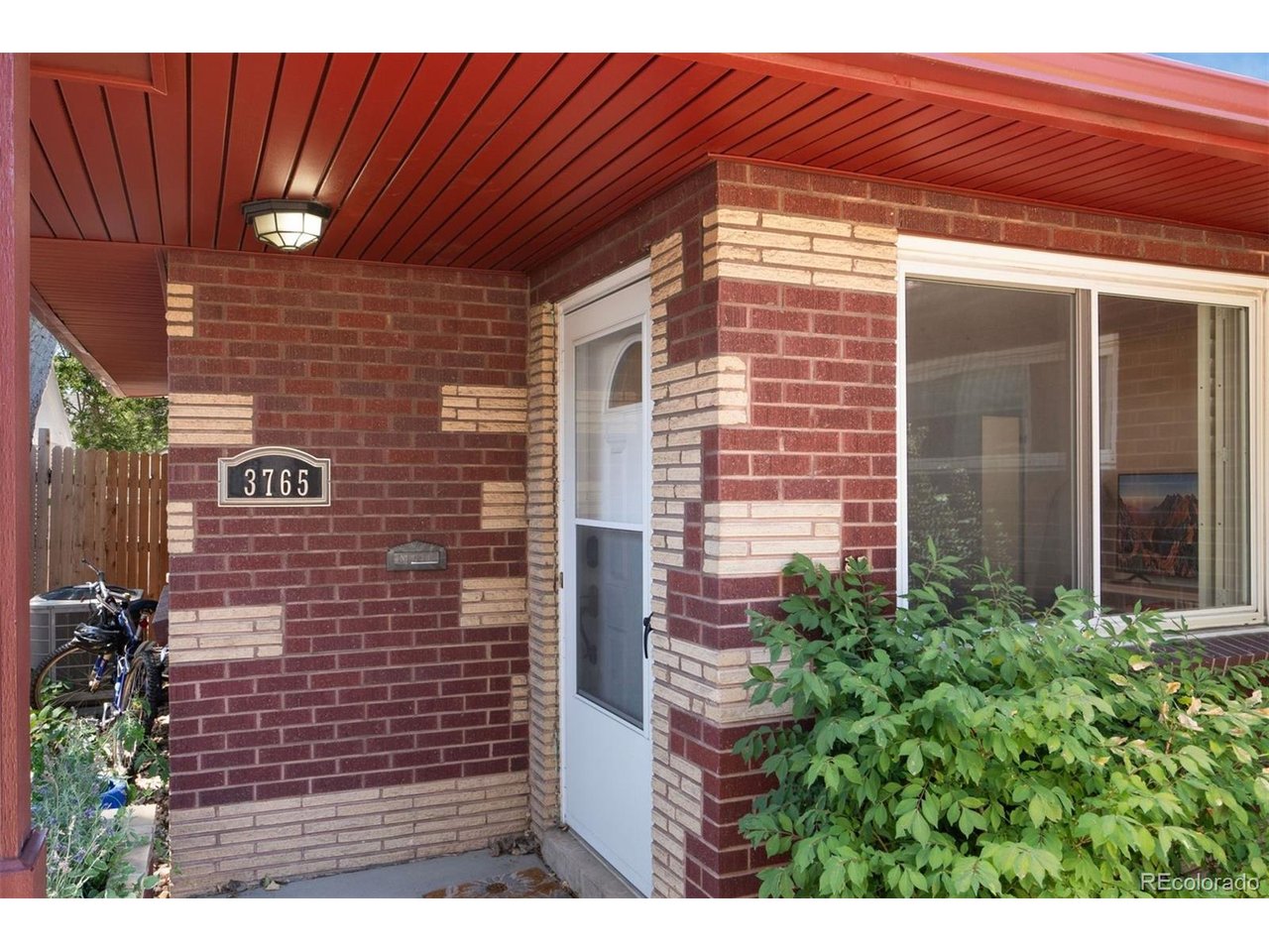 3765 Yates St