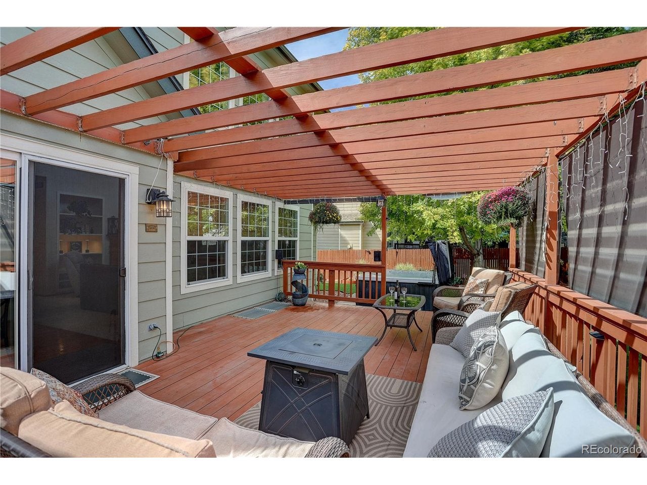 1516 Red Mountain Dr