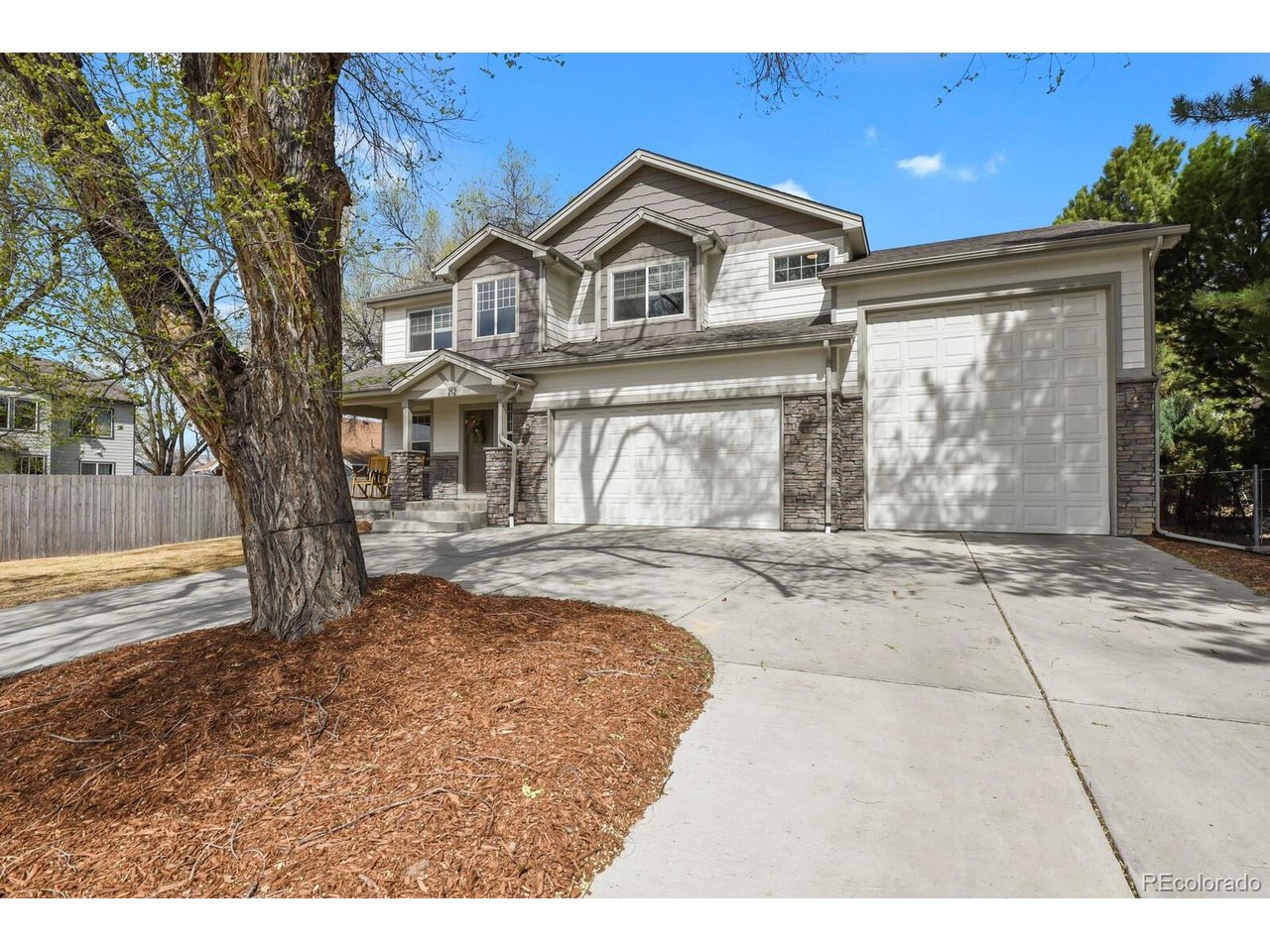 212 E Mountain View Ave