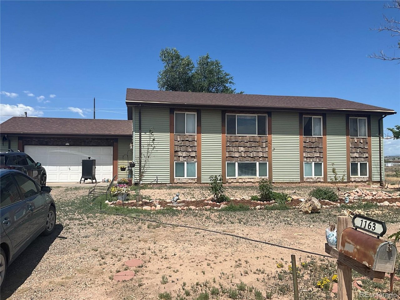Photo 1 of 14 — 1163 N Kirkwood Dr, Pueblo, CO 81007