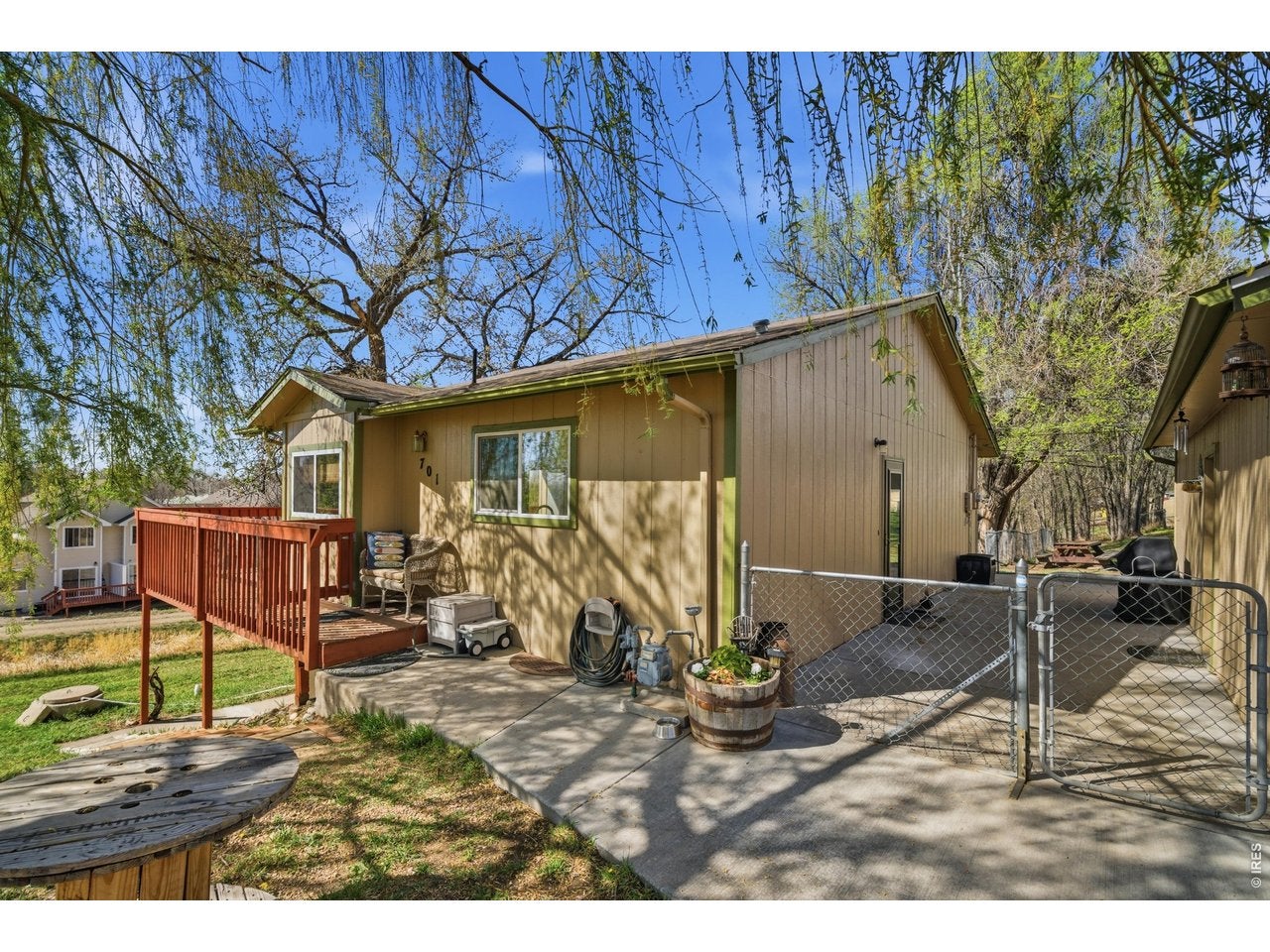701 N Taft Ave