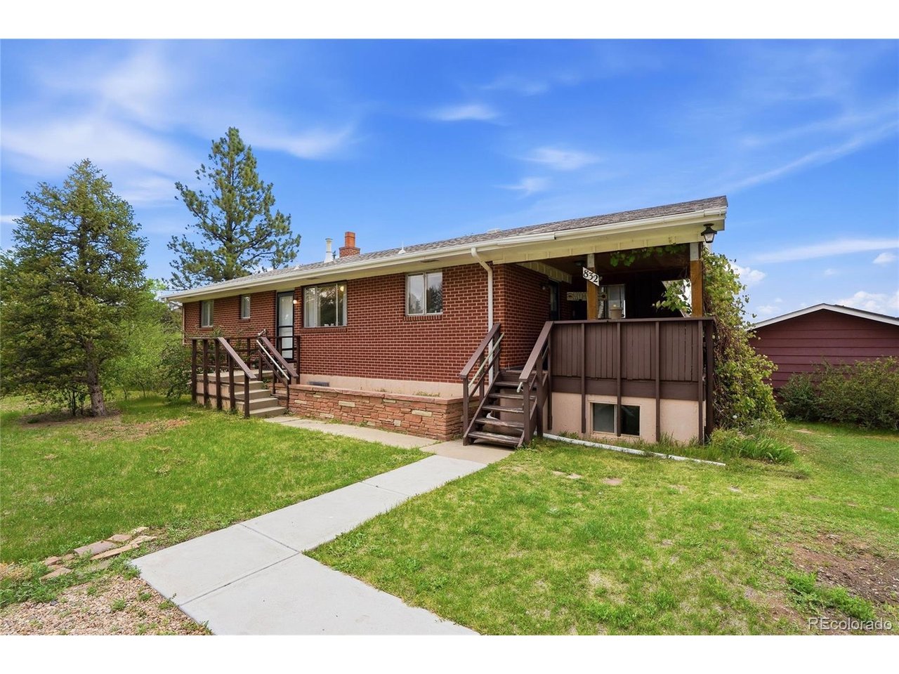 832 Fox Hill Ct