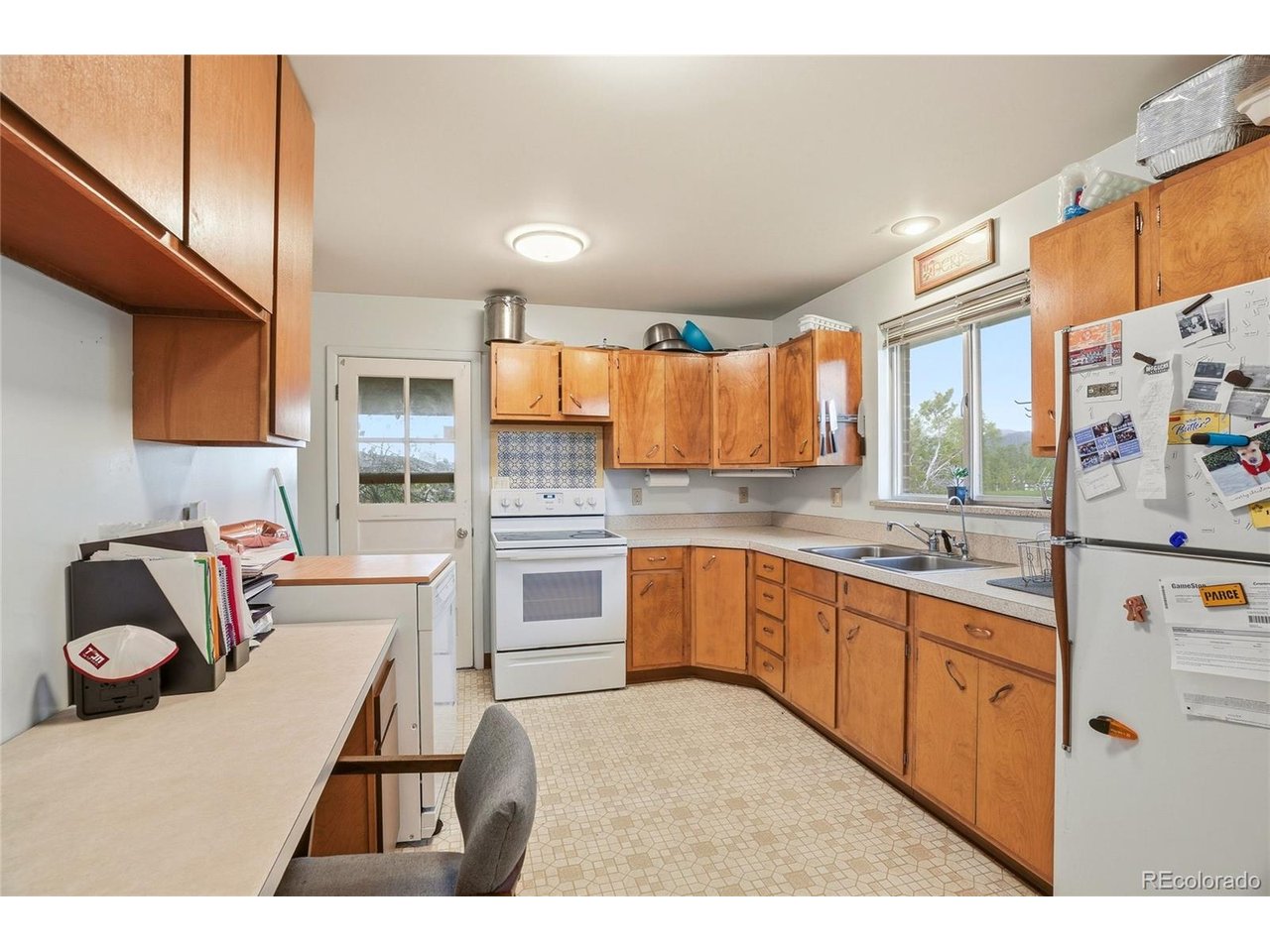 832 Fox Hill Ct