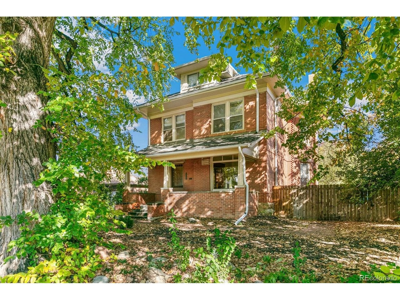 736 Elm St