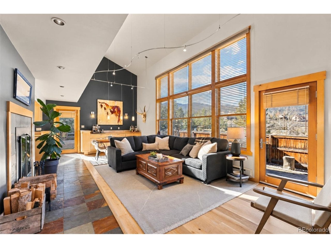 26 Sunlight Dr