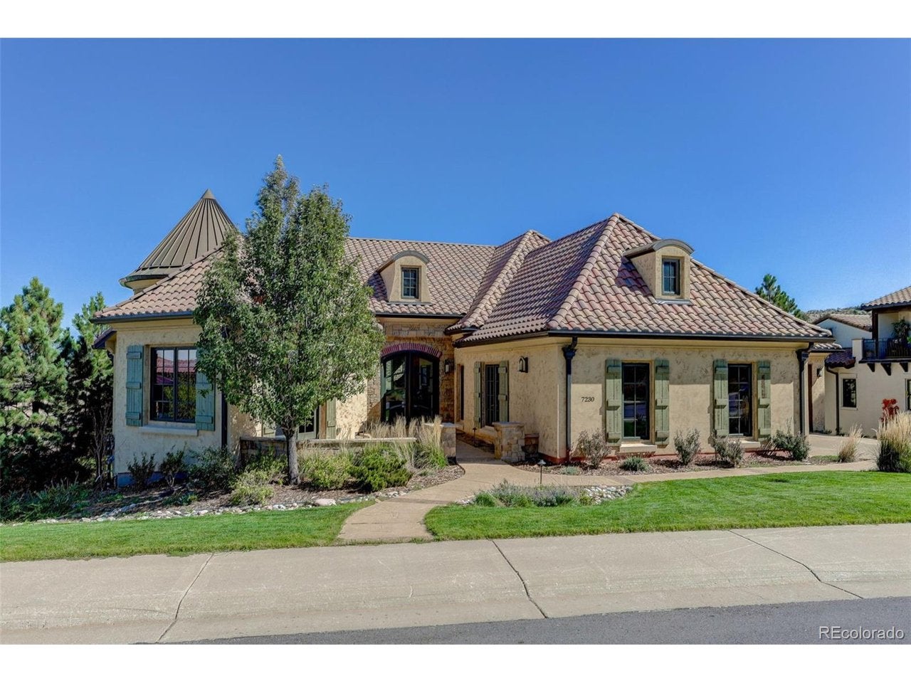 7230 Raphael Ln
